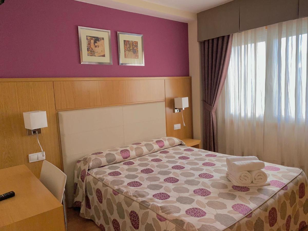 Hotel Condes De Lemos Espana مونفورتي دي ليموس المظهر الخارجي الصورة