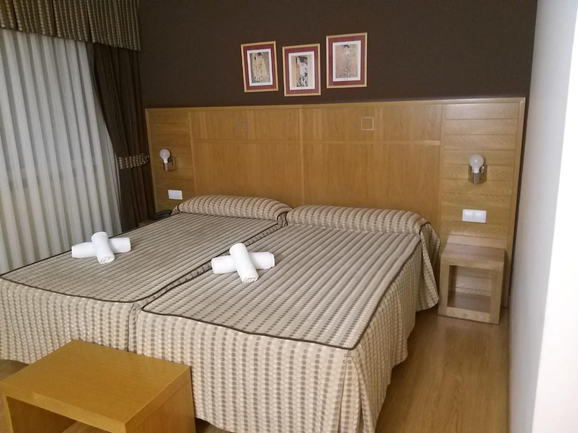 Hotel Condes De Lemos Espana مونفورتي دي ليموس المظهر الخارجي الصورة